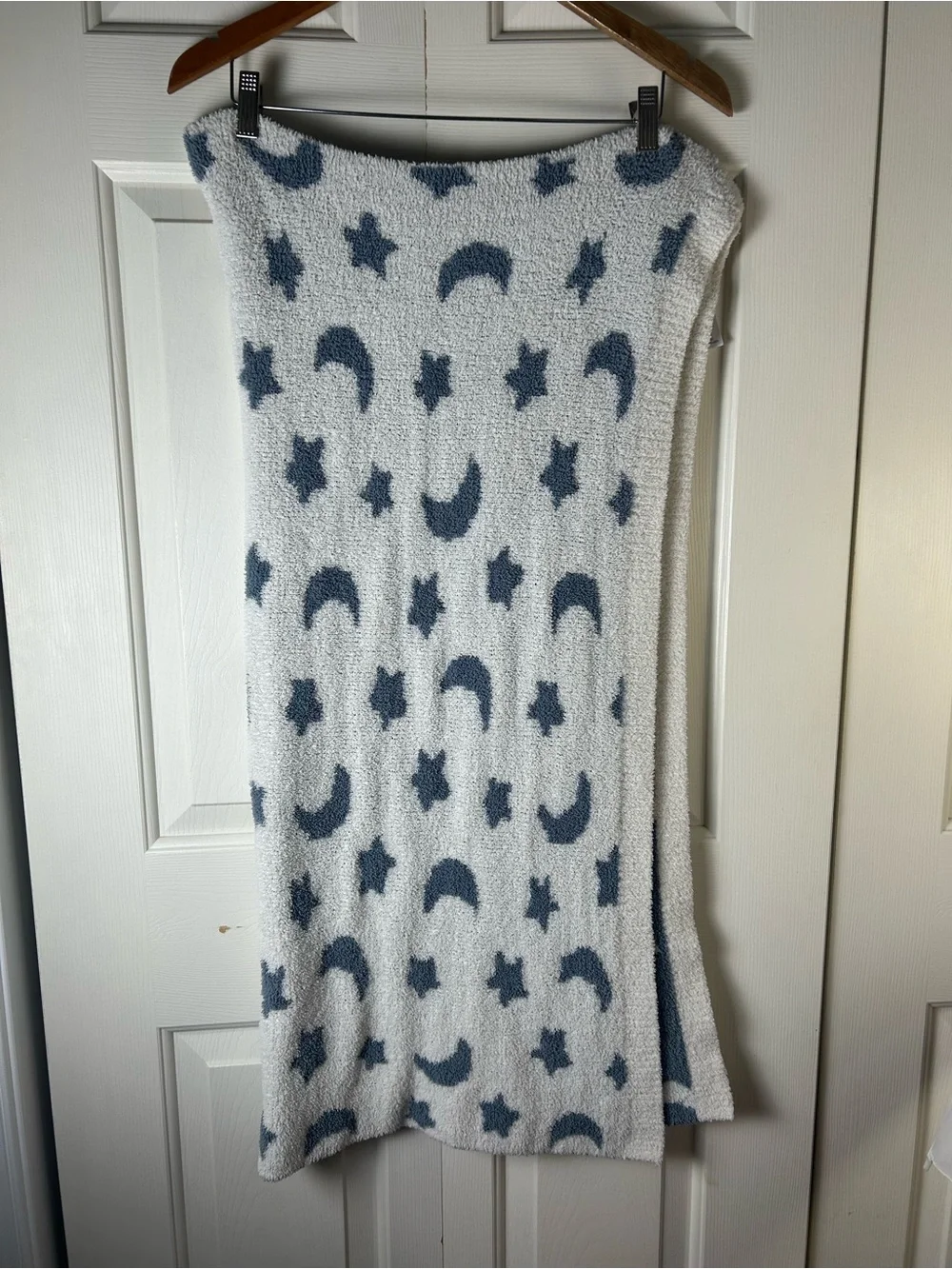 Parent's Choice Blue White Moon & Stars Baby Blanket Chenille Knit Soft